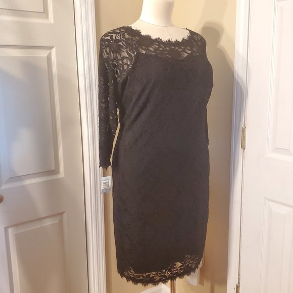 Black Lace Bodycon Dress - Picture 1 of 12